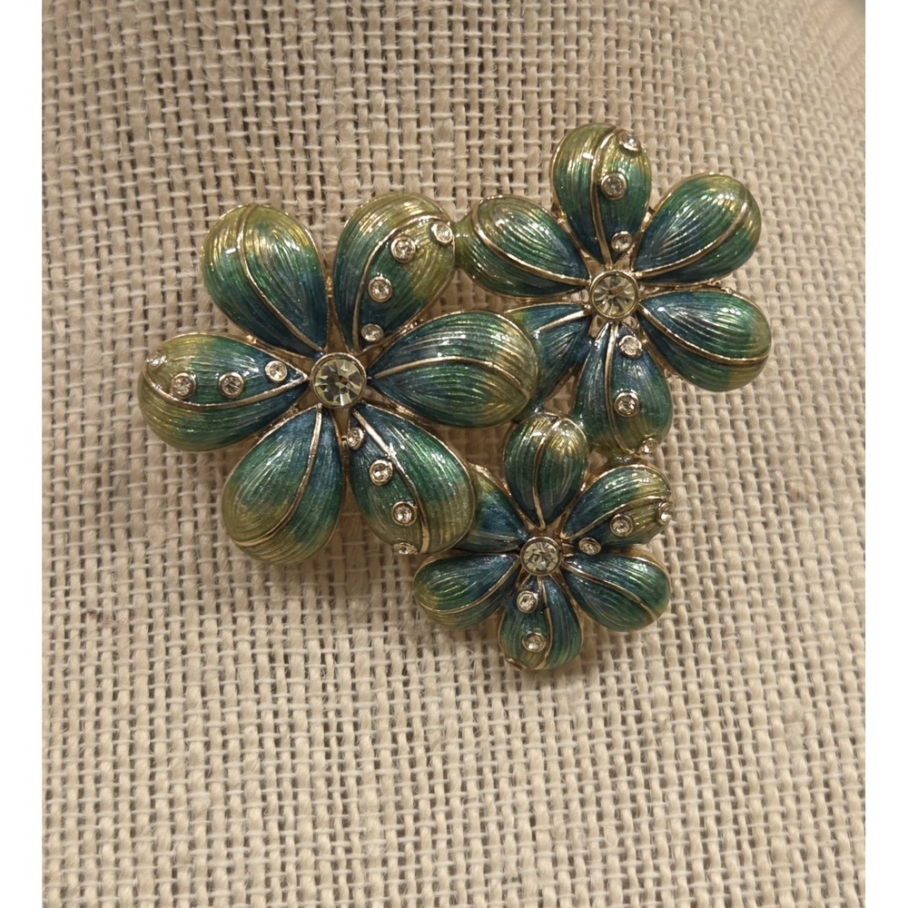 MONET RARE Vintage Brooch Three Flowers Gold Plated Enamel Signed
